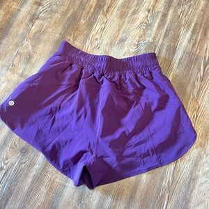 Lululemon Track That 3’’ HR shorts